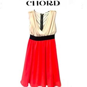 CHORD studded shoulder cream/coral dress size L back zipper lined